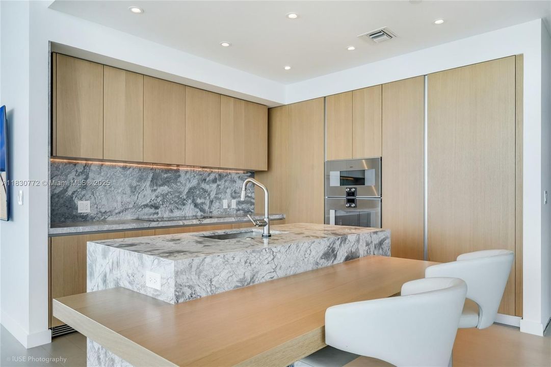 For Sale: $10,875,000 (4 beds, 4 baths, 3186 Square Feet)