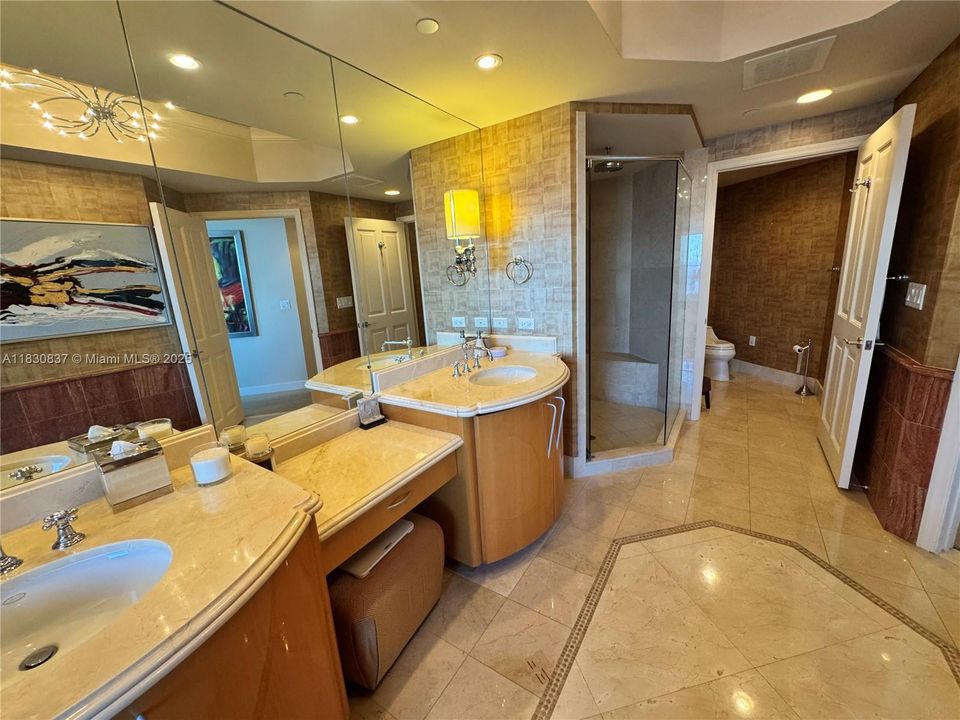 Recientemente alquilado: $23,000 (3 camas, 4 baños, 2736 Pies cuadrados)