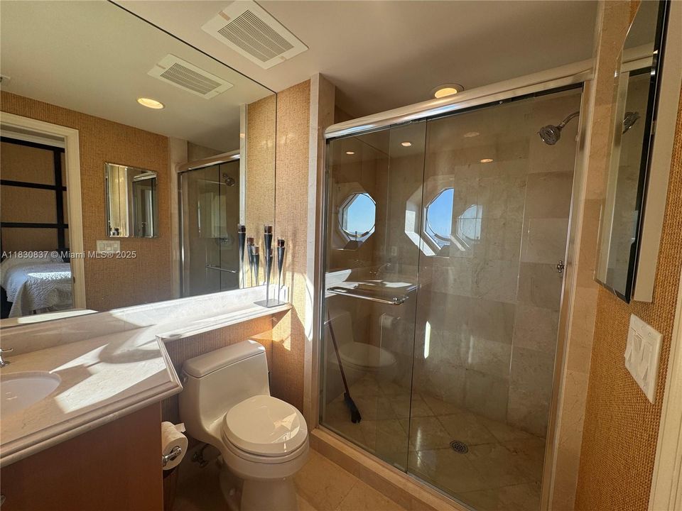 Recientemente alquilado: $23,000 (3 camas, 4 baños, 2736 Pies cuadrados)