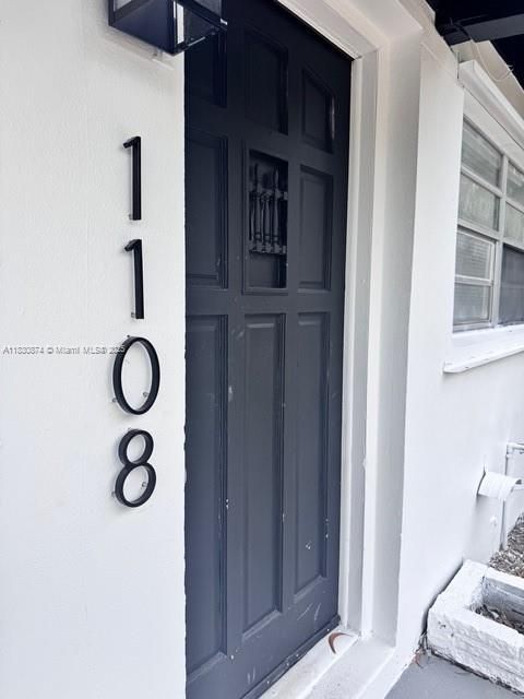 Active With Contract: $499,000 (3 beds, 2 baths, 1140 Square Feet)