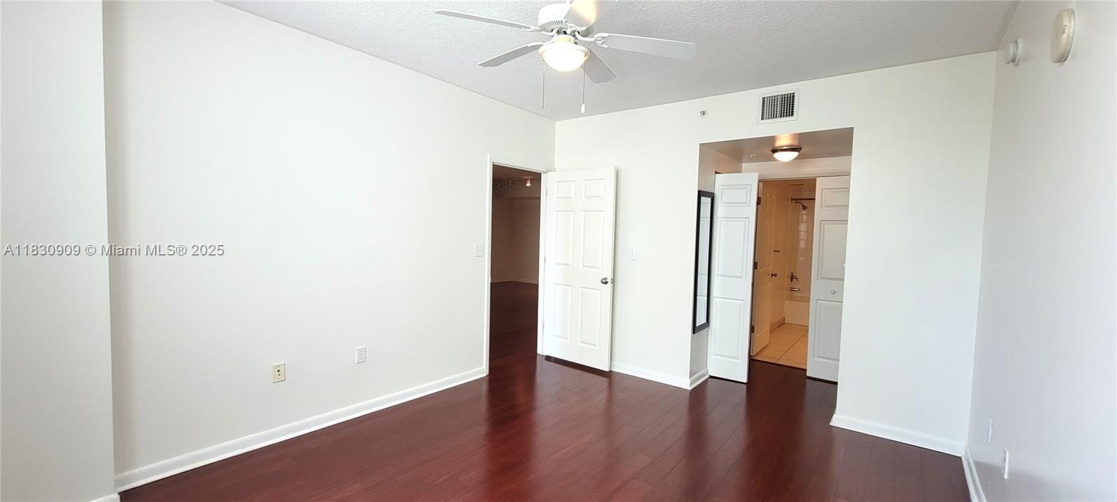 En Venta: $499,000 (2 camas, 2 baños, 1092 Pies cuadrados)