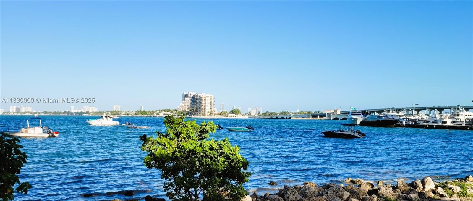 En Venta: $499,000 (2 camas, 2 baños, 1092 Pies cuadrados)