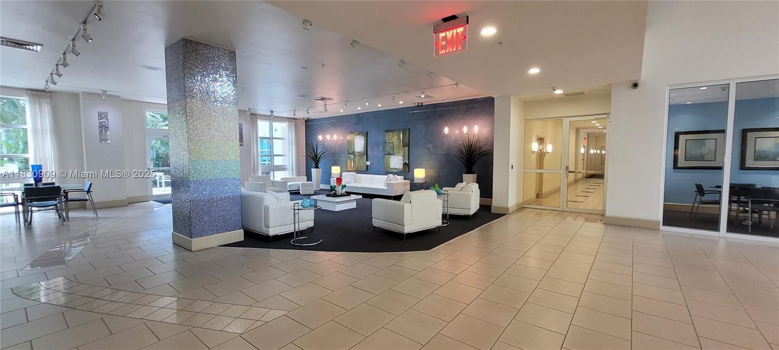 En Venta: $499,000 (2 camas, 2 baños, 1092 Pies cuadrados)