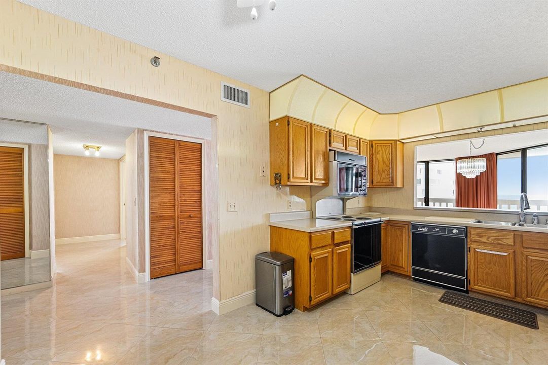 38-web-or-mls-9960-s-ocean-dr