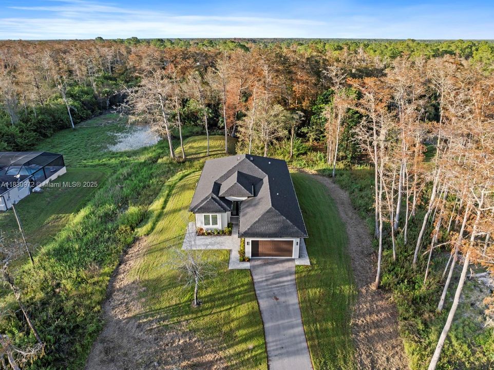 For Sale: $599,000 (4 beds, 3 baths, 1991 Square Feet)