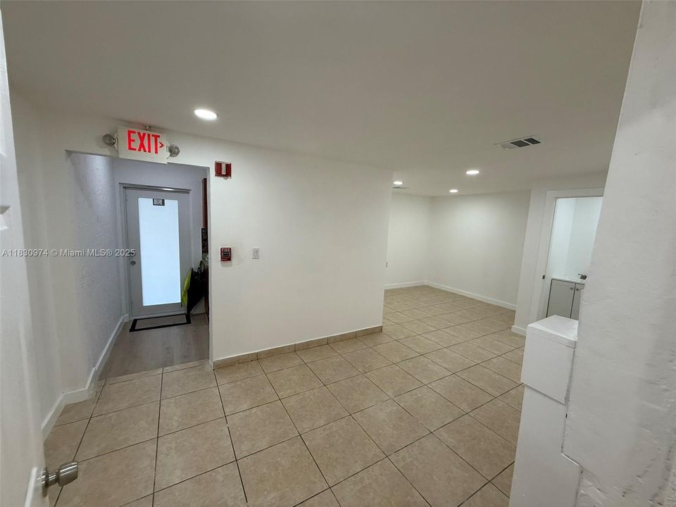 Недавно арендовано: $28 (0 спален, 0 ванн, 0 Квадратных фут)