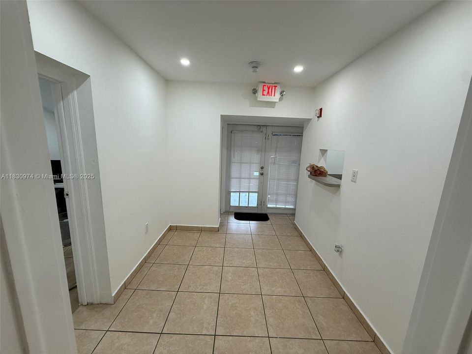 Недавно арендовано: $28 (0 спален, 0 ванн, 0 Квадратных фут)