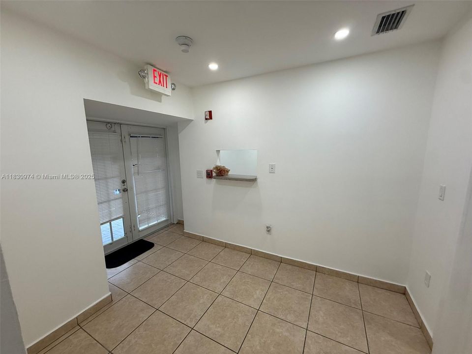 Недавно арендовано: $28 (0 спален, 0 ванн, 0 Квадратных фут)