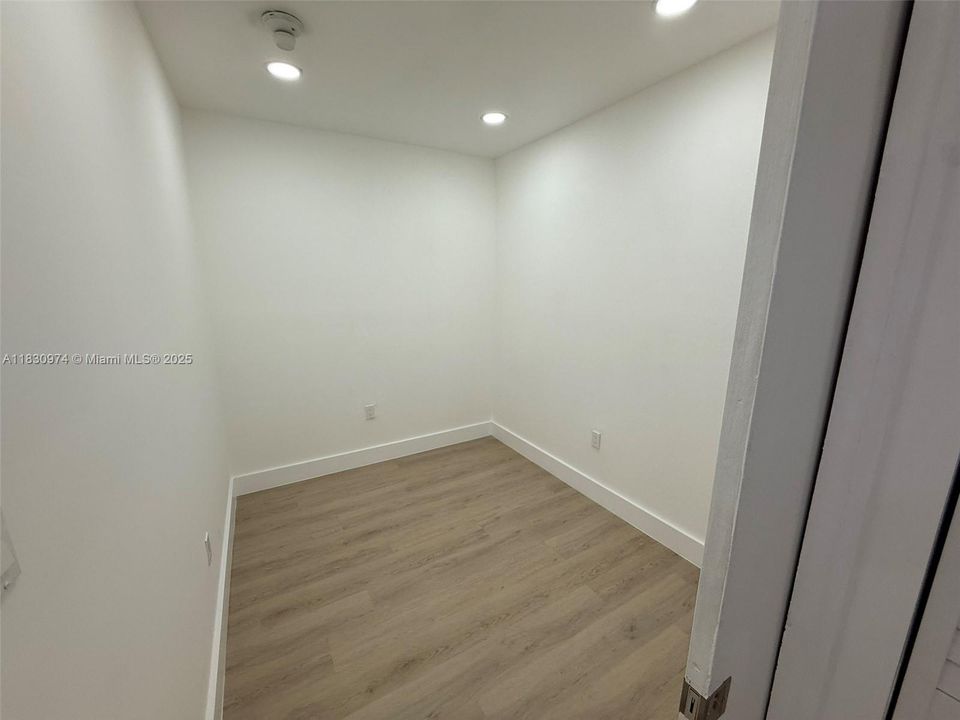 Недавно арендовано: $28 (0 спален, 0 ванн, 0 Квадратных фут)