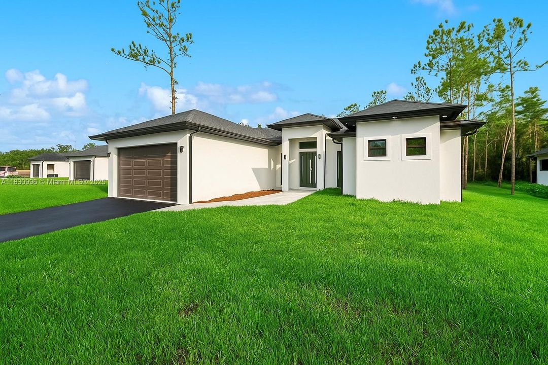 待售: $540,000 (3 贝兹, 2 浴室, 0 平方英尺)