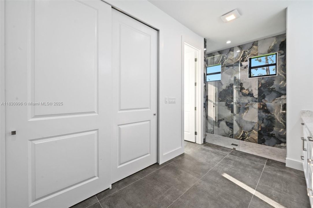 待售: $540,000 (3 贝兹, 2 浴室, 0 平方英尺)