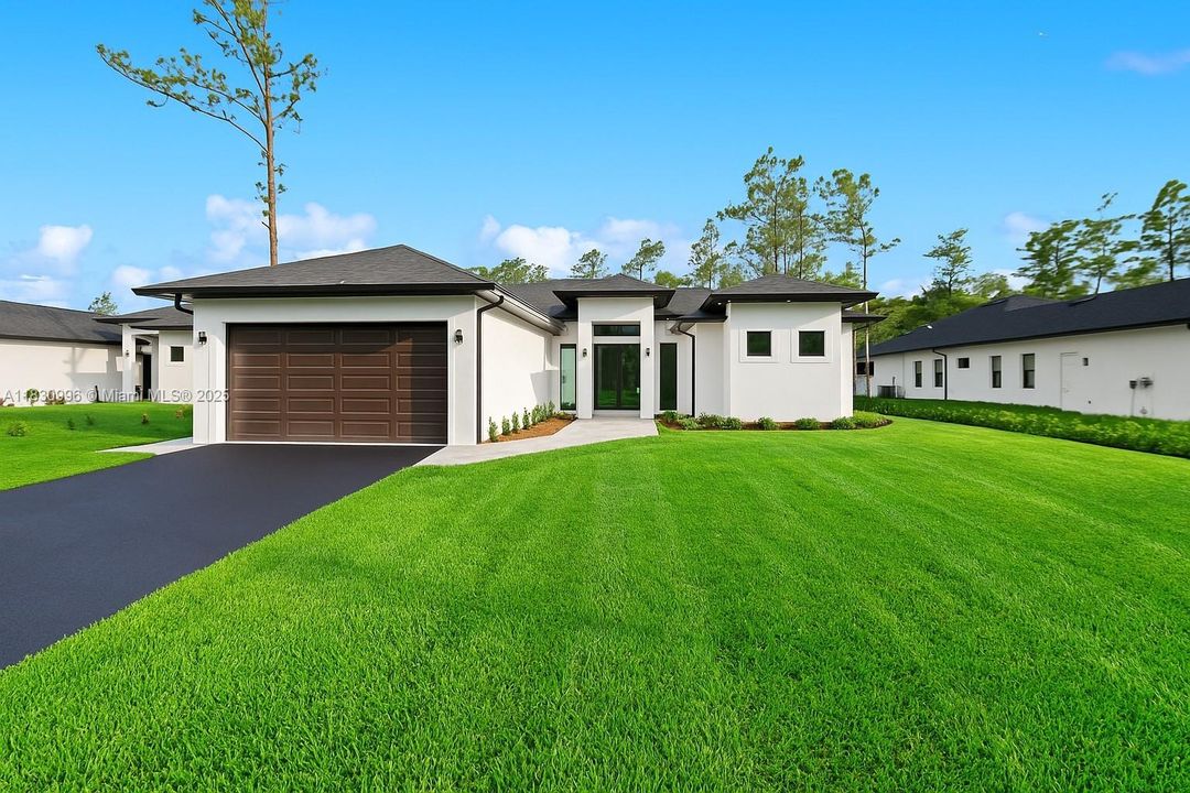 待售: $540,000 (3 贝兹, 2 浴室, 0 平方英尺)