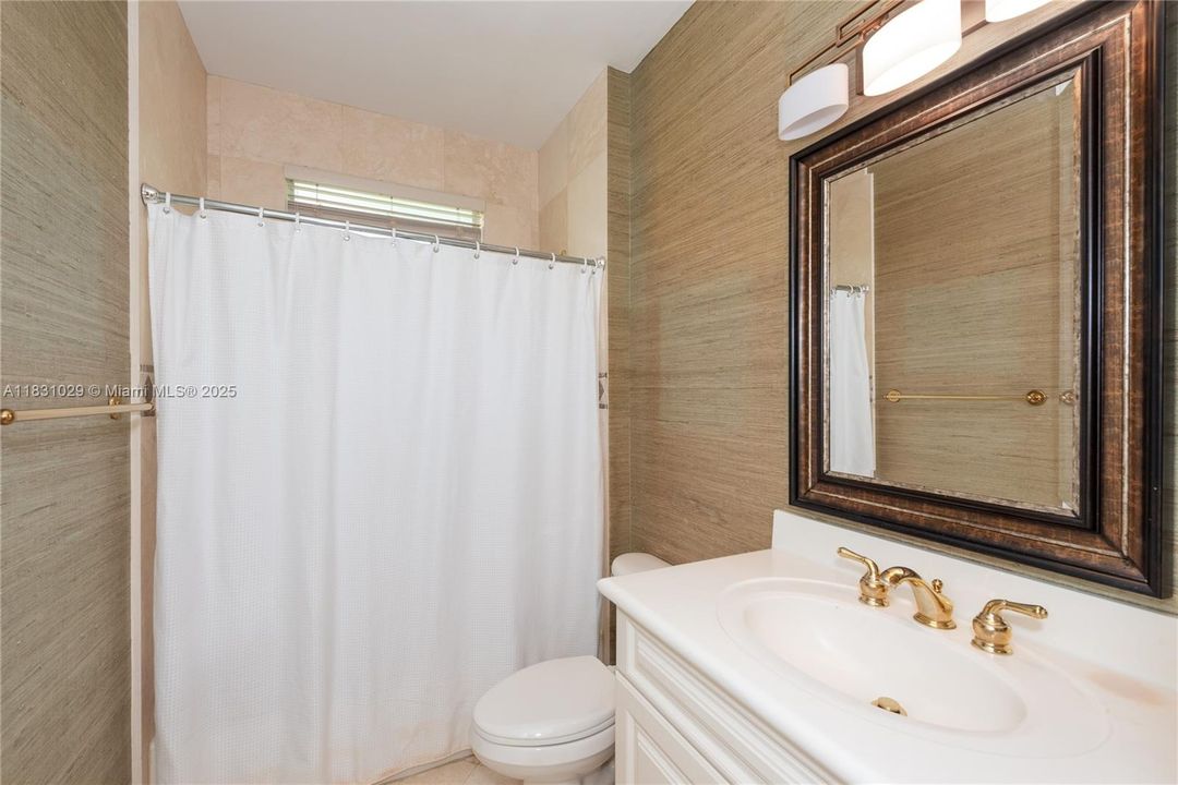 最近租的: $14,500 (5 贝兹, 5 浴室, 4934 平方英尺)