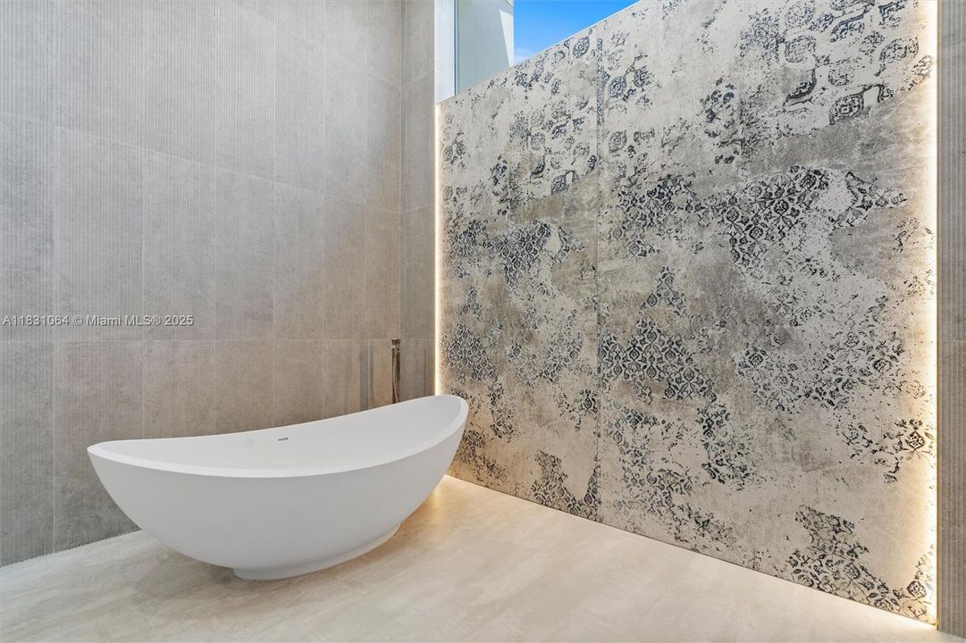 最近售出: $2,850,000 (5 贝兹, 5 浴室, 4220 平方英尺)