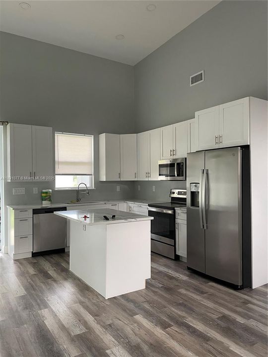 For Rent: $2,200 (3 beds, 2 baths, 0 Square Feet)