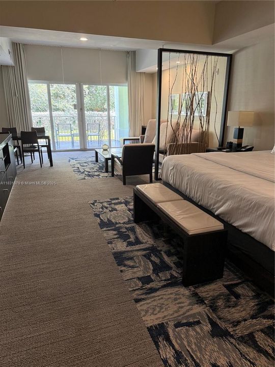 Activo con contrato: $126,900 (1 camas, 1 baños, 705 Pies cuadrados)