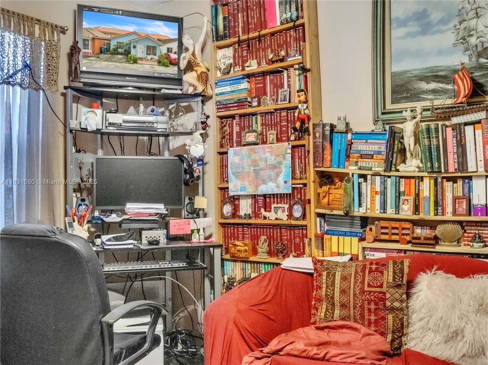 Recently Sold: $520,000 (3 beds, 2 baths, 1173 Square Feet)