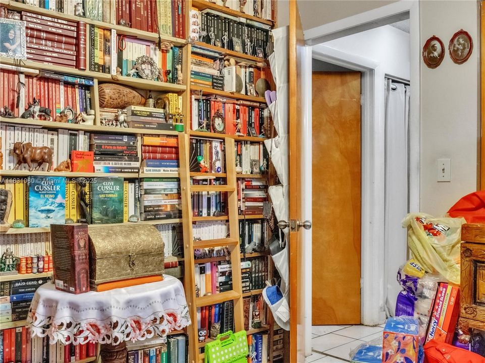 Recently Sold: $520,000 (3 beds, 2 baths, 1173 Square Feet)