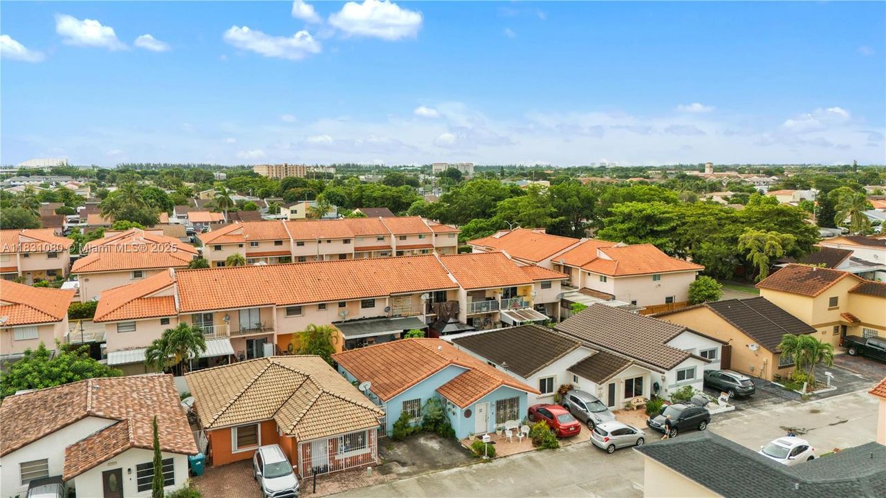 Recently Sold: $520,000 (3 beds, 2 baths, 1173 Square Feet)