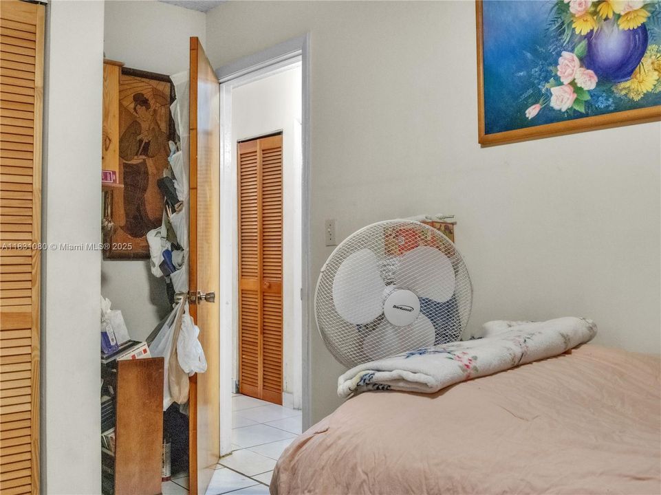 Recently Sold: $520,000 (3 beds, 2 baths, 1173 Square Feet)