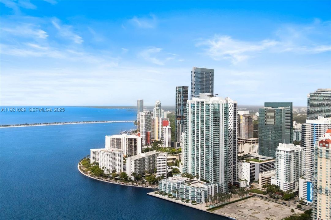 На продажу: $2,195,000 (3 спален, 3 ванн, 2130 Квадратных фут)