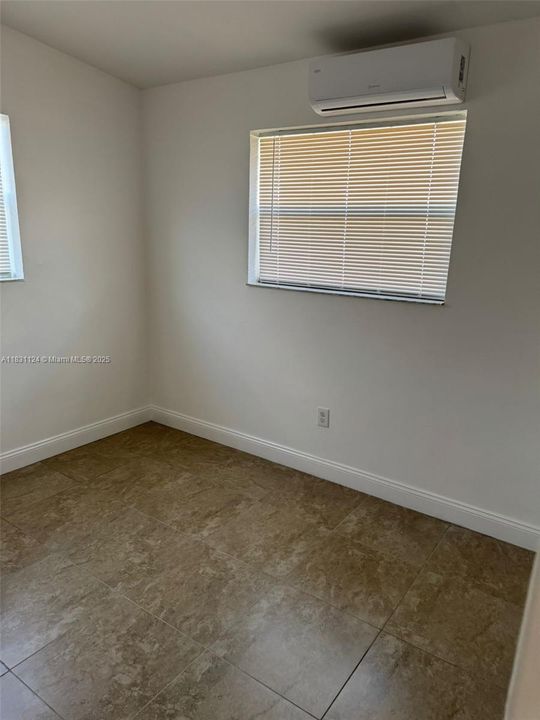 Recently Sold: $475,000 (0 beds, 0 baths, 1488 Square Feet)