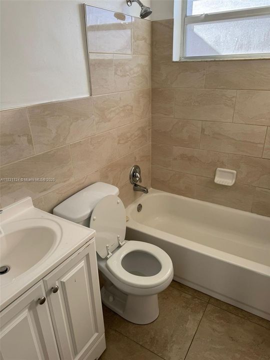 Recently Sold: $475,000 (0 beds, 0 baths, 1488 Square Feet)