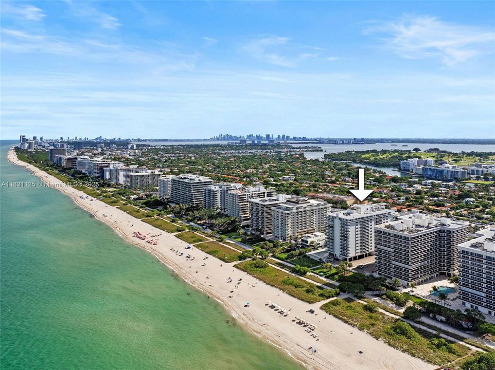 For Sale: $2,200,000 (3 beds, 2 baths, 2060 Square Feet)