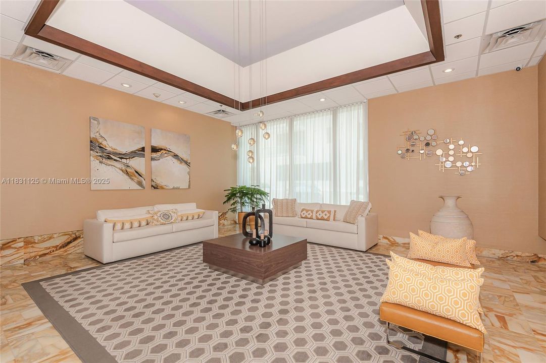 For Sale: $2,200,000 (3 beds, 2 baths, 2060 Square Feet)