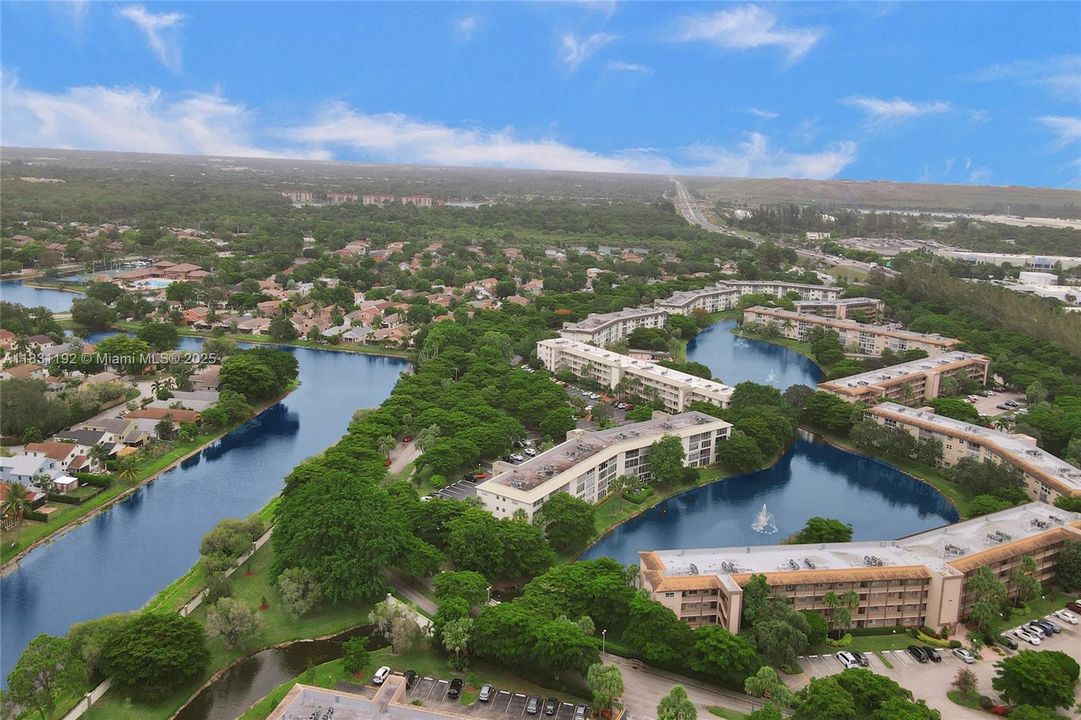 Active With Contract: $74,900 (1 beds, 1 baths, 798 Square Feet)