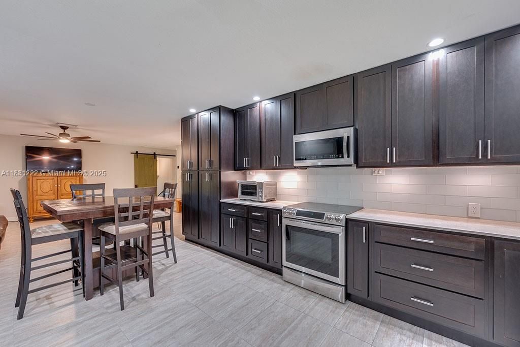 15621 Wendy Lane, Ft. Myers, FL 33905