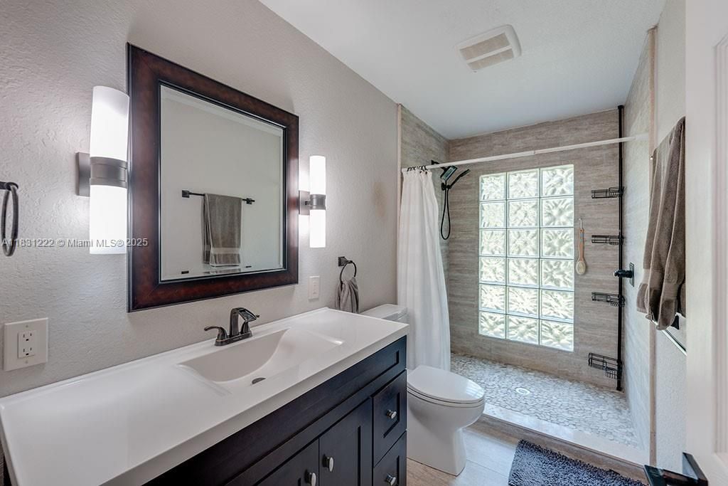 15621 Wendy Lane, Ft. Myers, FL 33905