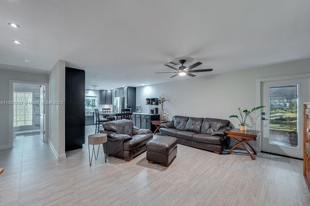 15621 Wendy Lane, Ft. Myers, FL 33905