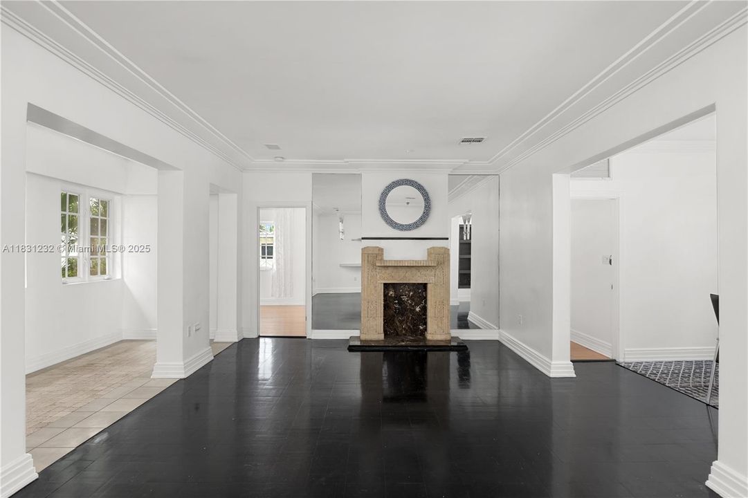 Недавно продано: $495,000 (2 спален, 2 ванн, 1126 Квадратных фут)