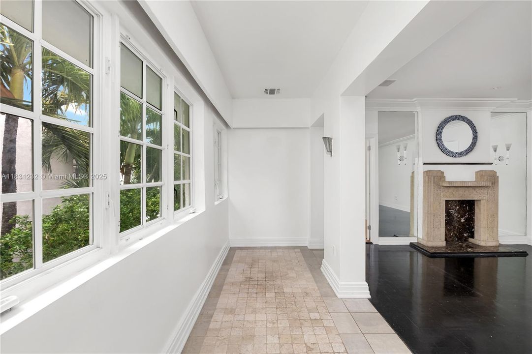 Недавно продано: $495,000 (2 спален, 2 ванн, 1126 Квадратных фут)