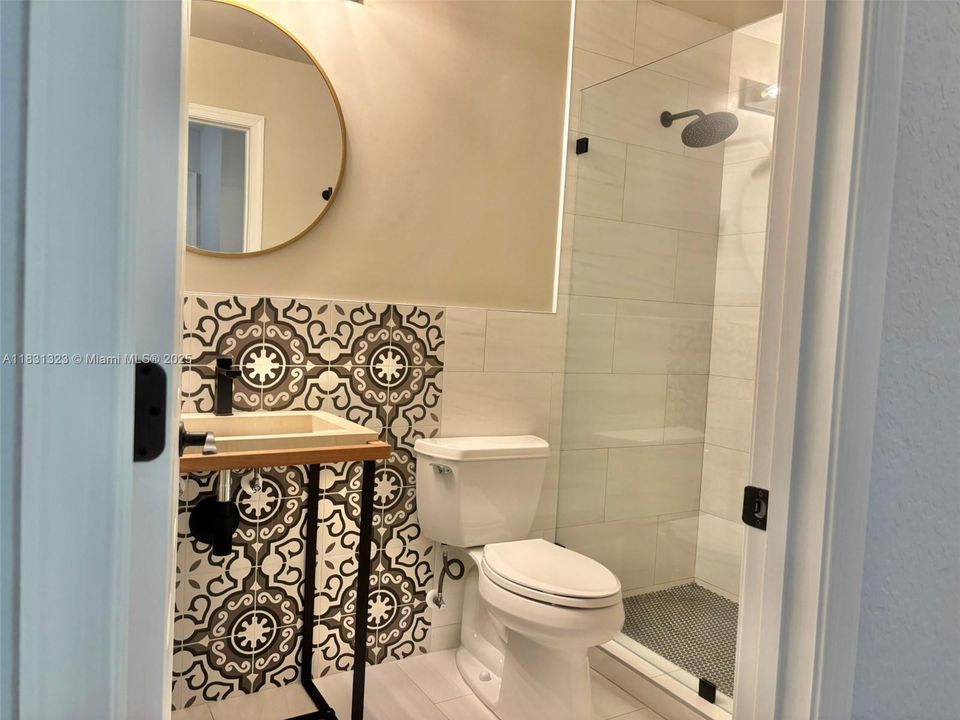 Recently Sold: $699,000 (3 beds, 2 baths, 2274 Square Feet)