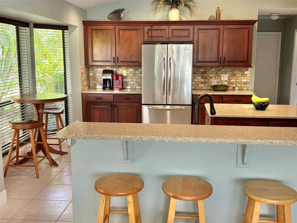 Recently Sold: $699,000 (3 beds, 2 baths, 2274 Square Feet)