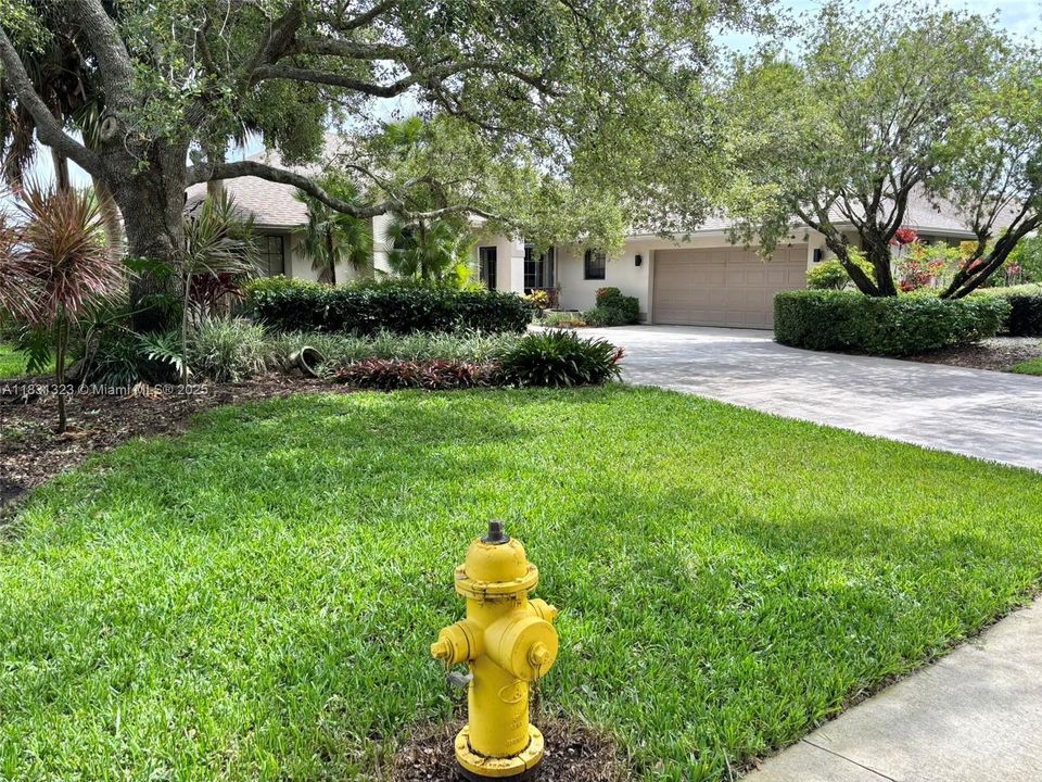 Recently Sold: $699,000 (3 beds, 2 baths, 2274 Square Feet)