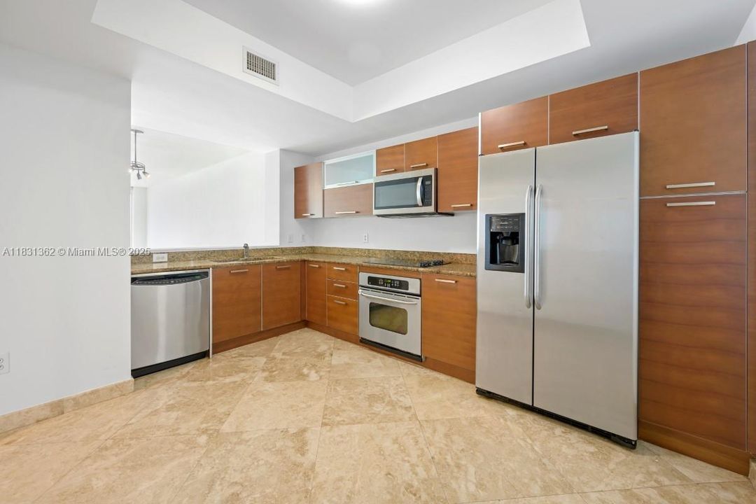 For Sale: $850,000 (3 beds, 2 baths, 2020 Square Feet)