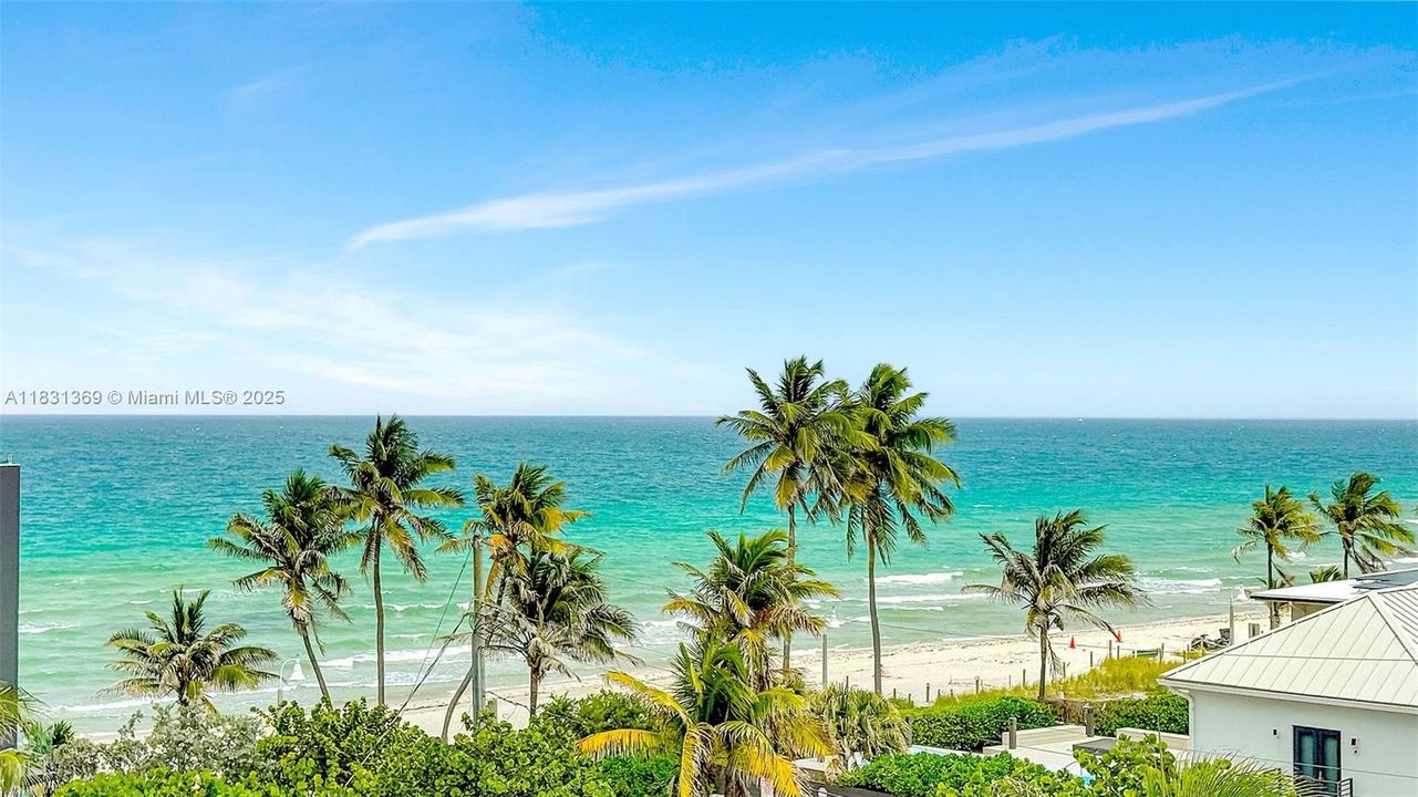 Active With Contract: $2,795,000 (4 beds, 3 baths, 2736 Square Feet)