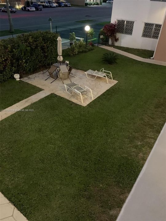 待售: $145,000 (1 贝兹, 1 浴室, 564 平方英尺)