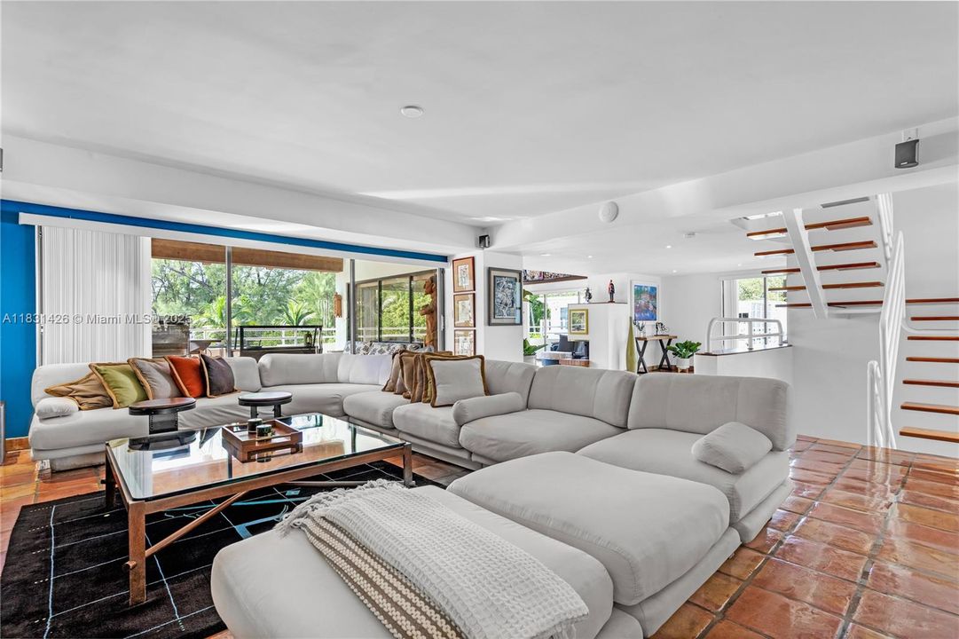 待售: $5,725,000 (4 贝兹, 4 浴室, 4546 平方英尺)