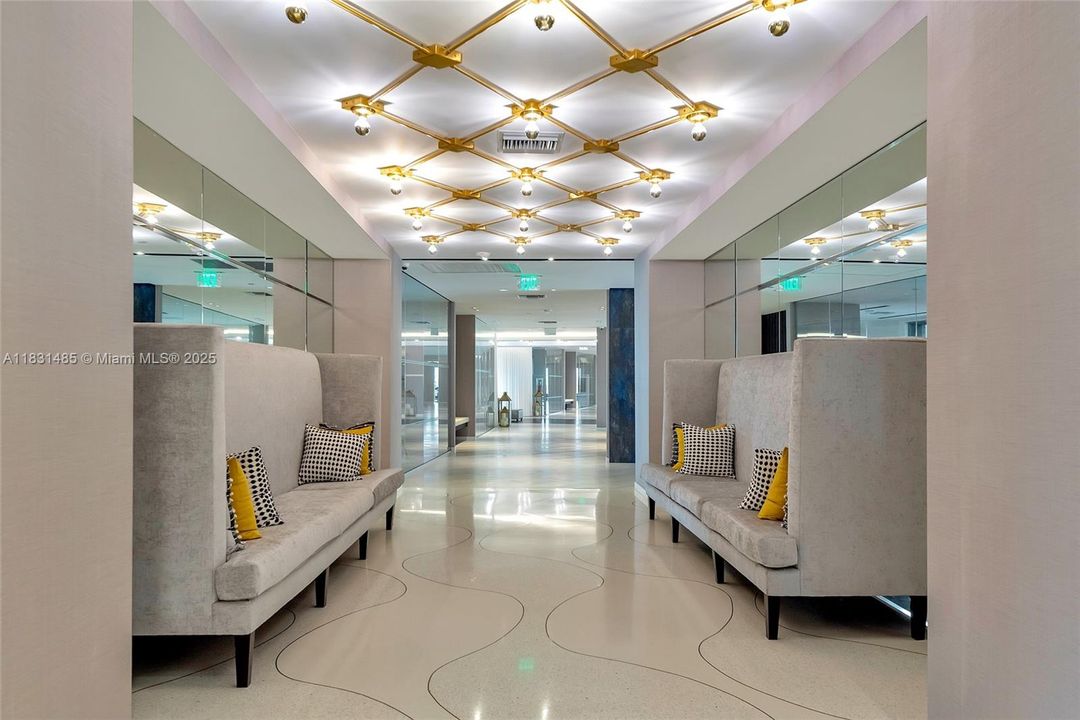 Recently Sold: $1,975,000 (3 beds, 3 baths, 2388 Square Feet)