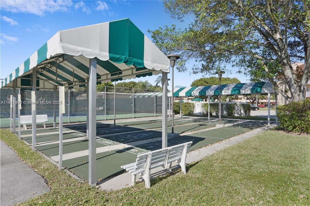 En Venta: $85,500 (2 camas, 2 baños, 850 Pies cuadrados)