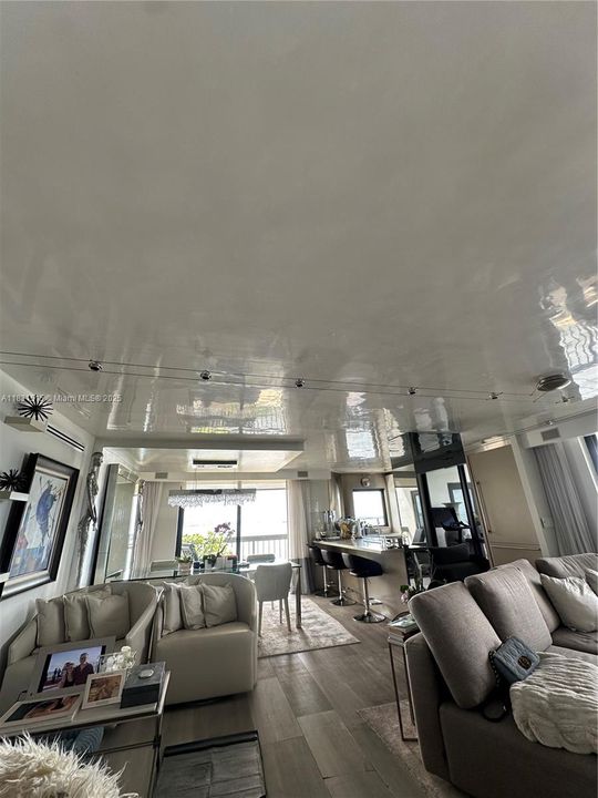 待售: $895,000 (2 贝兹, 2 浴室, 1460 平方英尺)