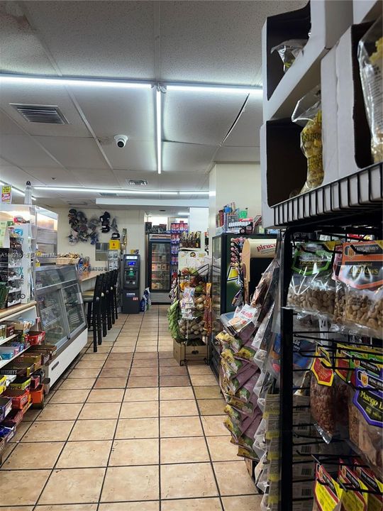 待售: $895,000 (2 贝兹, 2 浴室, 1460 平方英尺)