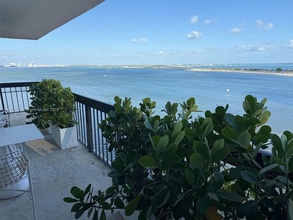 待售: $895,000 (2 贝兹, 2 浴室, 1460 平方英尺)