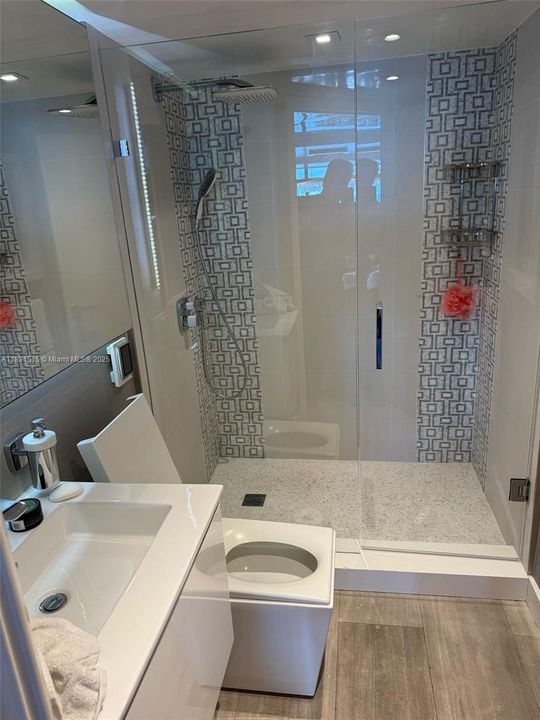 待售: $895,000 (2 贝兹, 2 浴室, 1460 平方英尺)