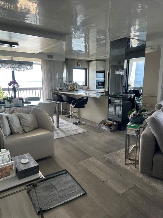 待售: $895,000 (2 贝兹, 2 浴室, 1460 平方英尺)