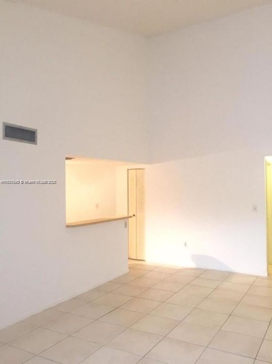 Recently Sold: $320,000 (2 beds, 2 baths, 1000 Square Feet)